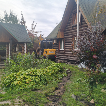 земляные работы в сказочном месте - миниэкскаватор
